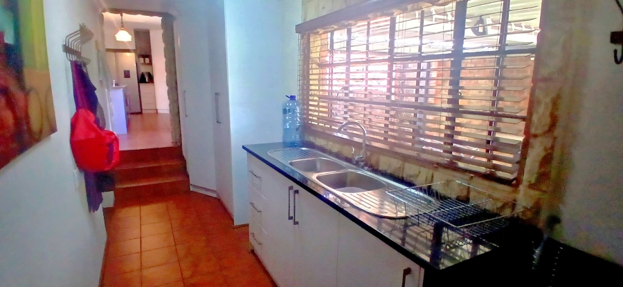 5 Bedroom Property for Sale in Langenhovenpark Free State